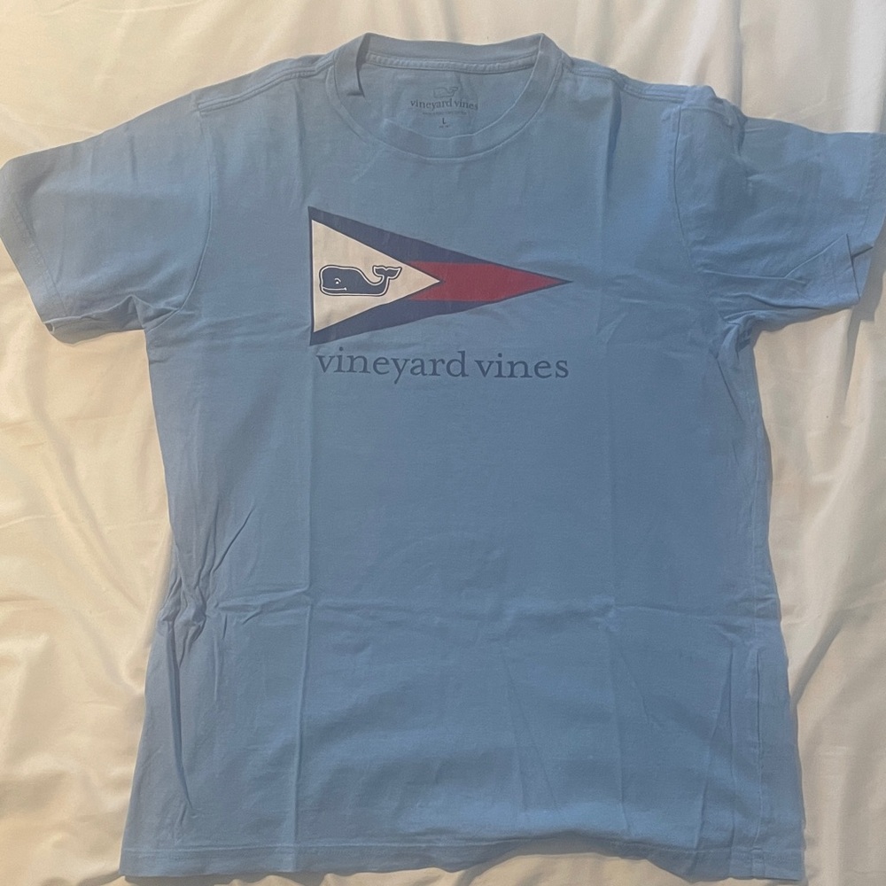 VINEYARD VINES t-shirt for boys in large (16-18)